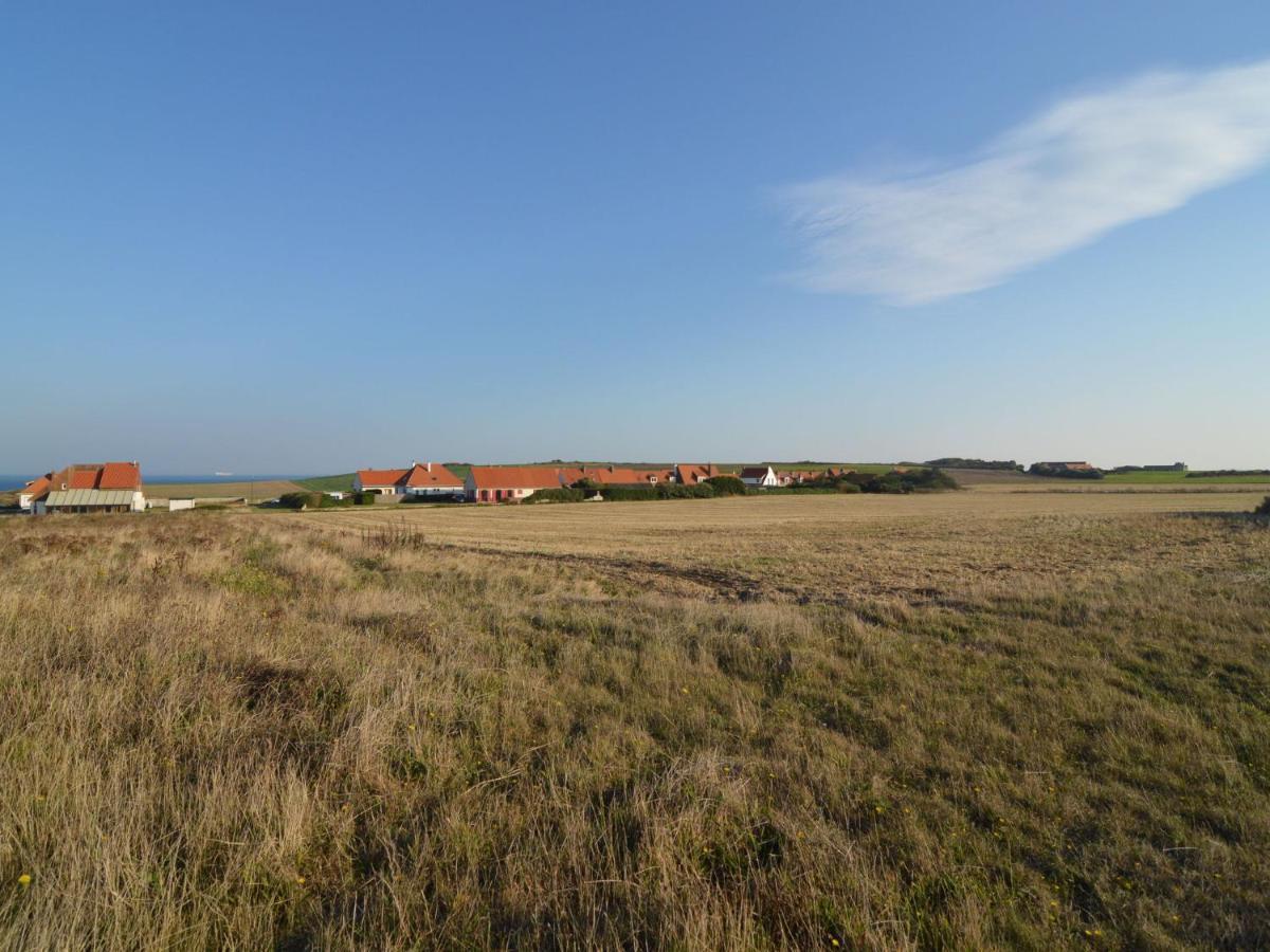 Wonderful Holiday Home In Audinghen With Garden Eksteriør bilde